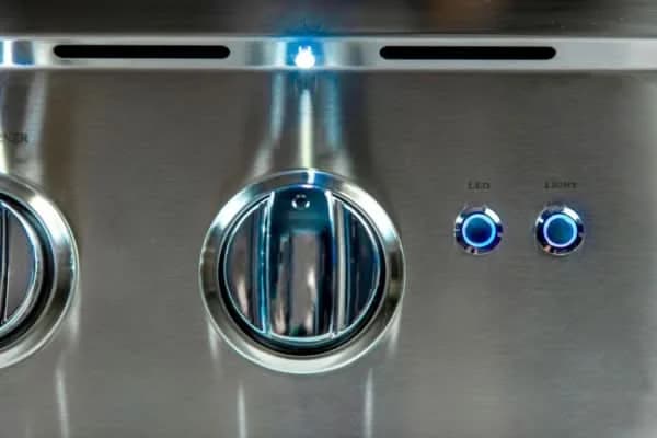 Sole Gourmet TR Series - 32-Inch 3-Burner Built-In Grill with Light and Rotisserie - Liquid Propane Gas - 321BQRTRLLP - image 7