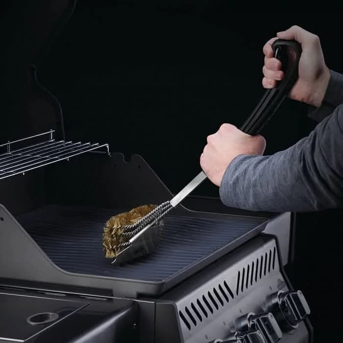 Napoleon Triple-Row Grill Brush with Brass Bristles - 62058 - image 4