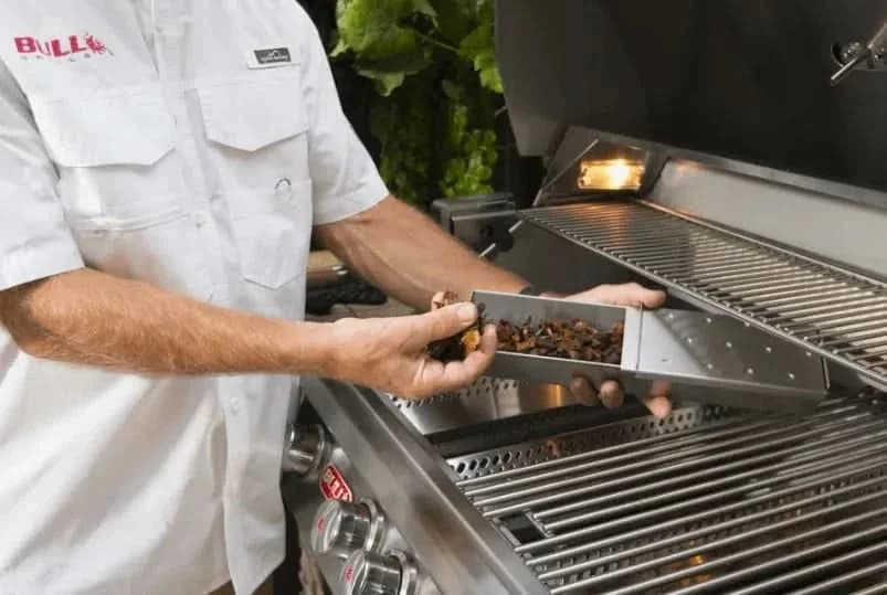 Bull Large Easy Fill Smoker Box - 75000 - image 3