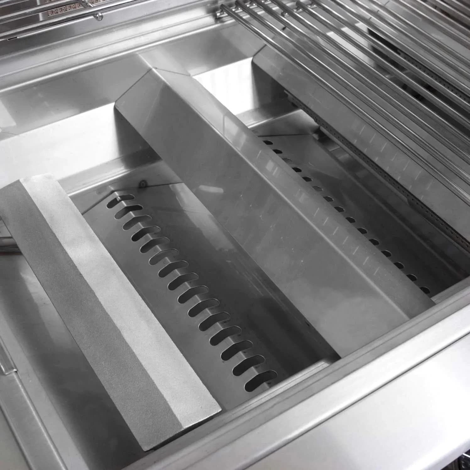 Lion L75000 - 32-Inch 4-Burner Freestanding Grill - Natural Gas - 53621 + 75623 - image 4