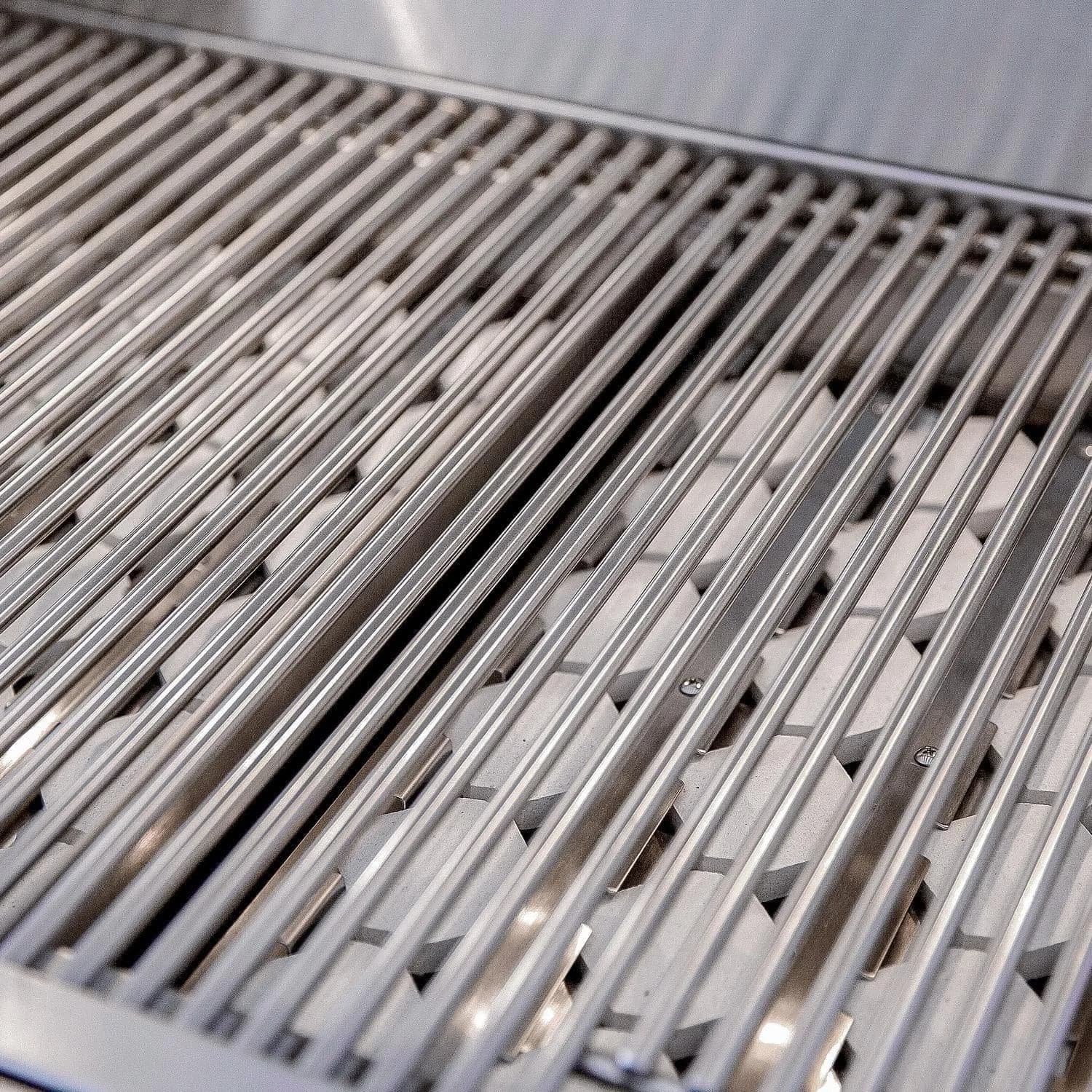 Summerset Alturi - 30-Inch 2-Burner Freestanding Grill - Liquid Propane Gas - ALT30T-LP + CART-ALT30 - image 3