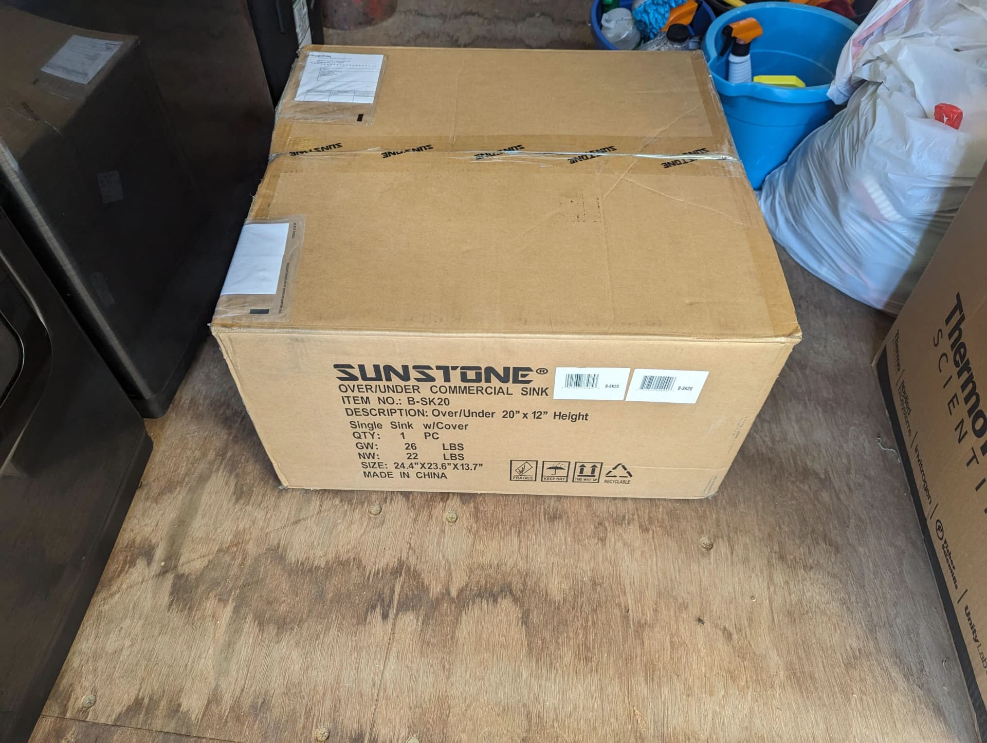 Sunstone Over/Under 20 x 12 Height Single Basin Sinks Open Box- B-SK20-OB - image 4