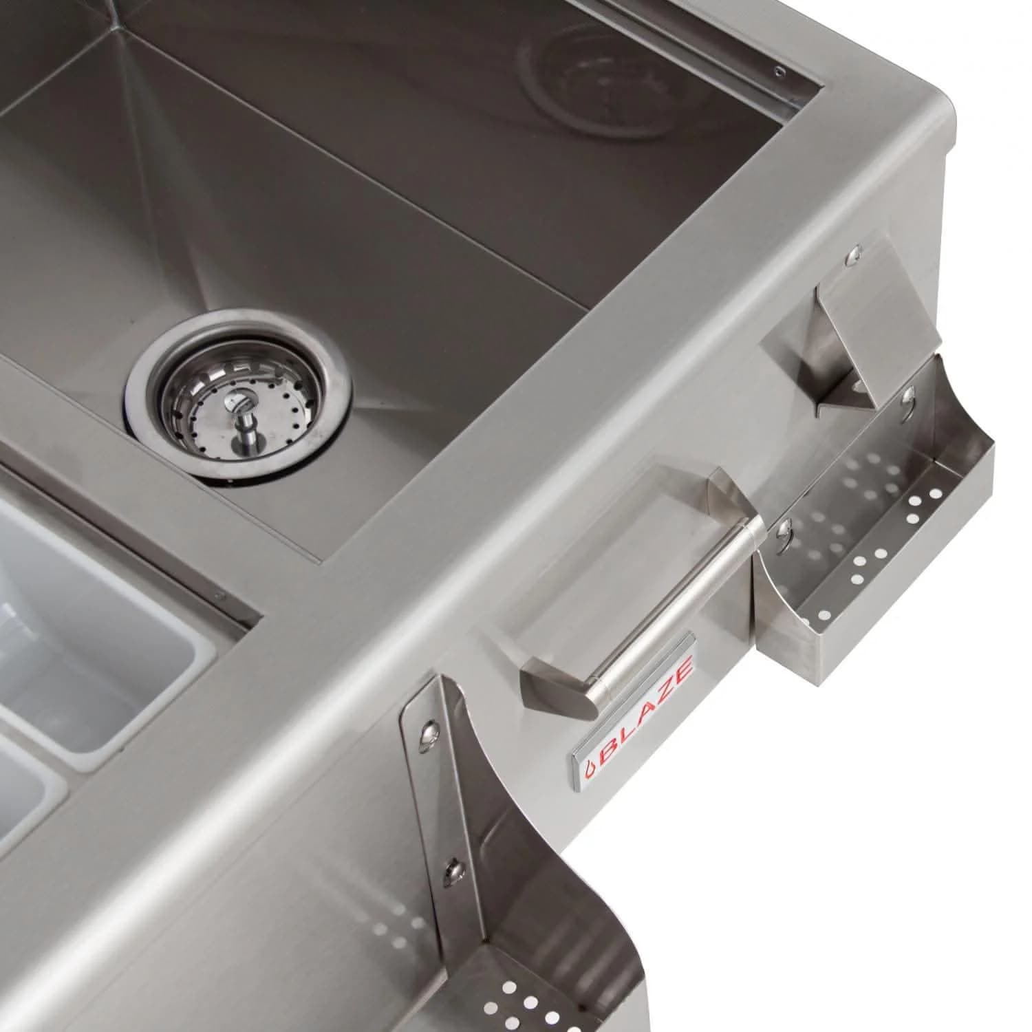 Blaze 30-Inch Beverage Center With Sink & Ice Bin Cooler - BLZ-30CKT-SNK - image 4