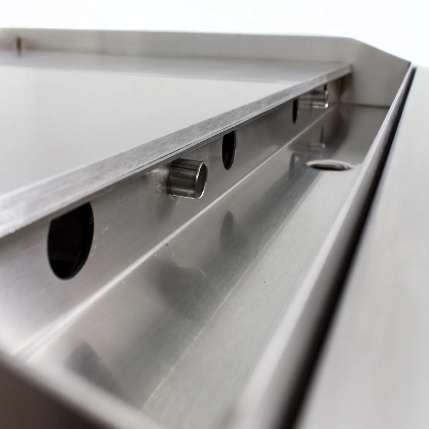 Blaze LTE+ 30-Inch Built-in Propane Gas Griddle w/ Lift-Assist Hood - BLZ-GRIDDLE-LTE3-LP - image 9