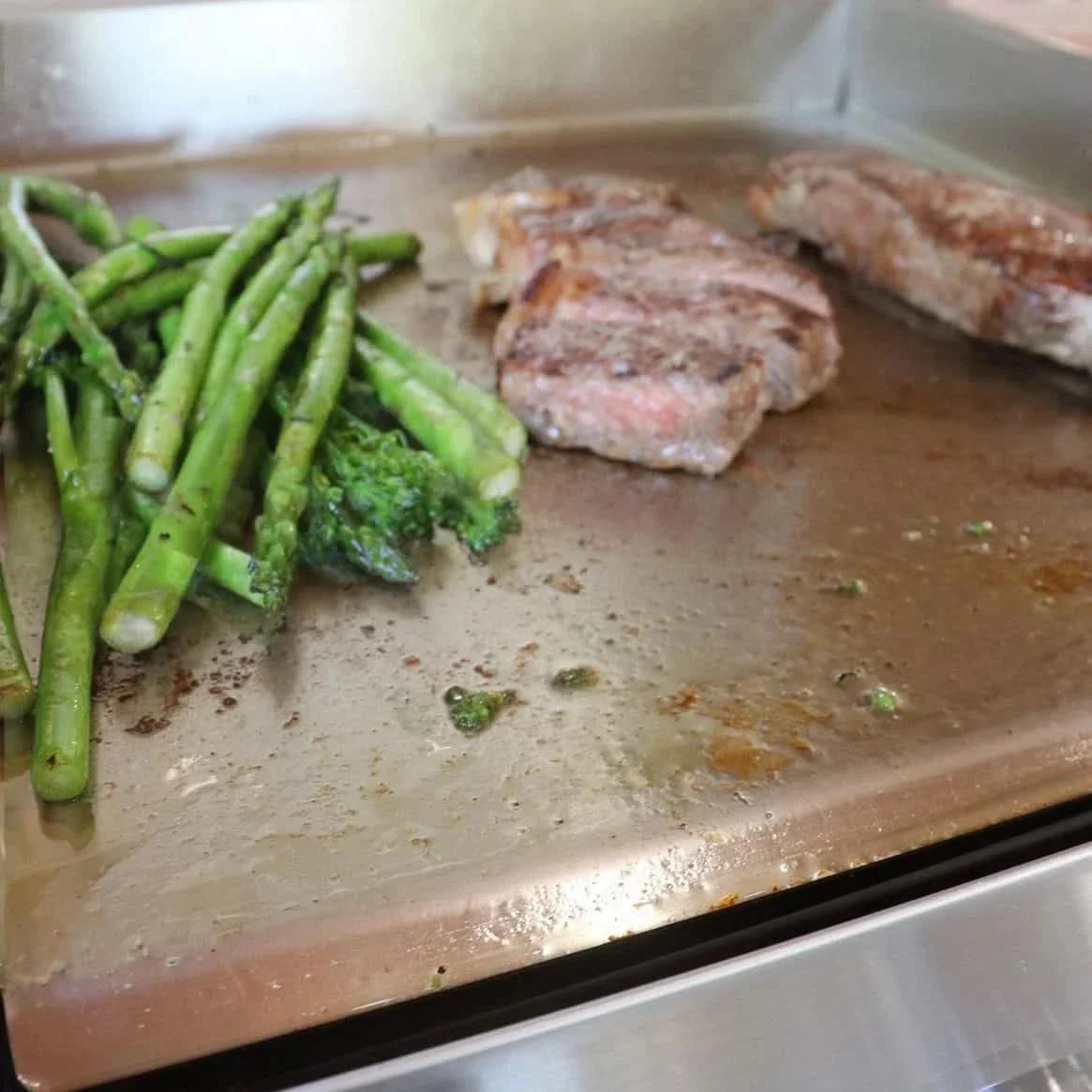 Le Griddle - 30-Inch Built-In / Countertop Griddle - Electric No Lid - GEE75 - image 5