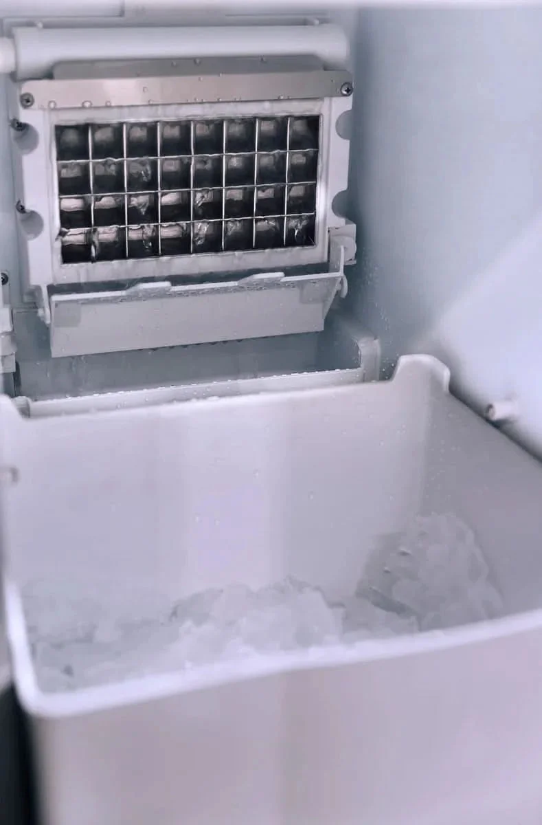 Summerset 15" Ul Outdoor Rated Ice Maker W/Stainless Door - 50 Lb. Capacity - IM-15 - image 4