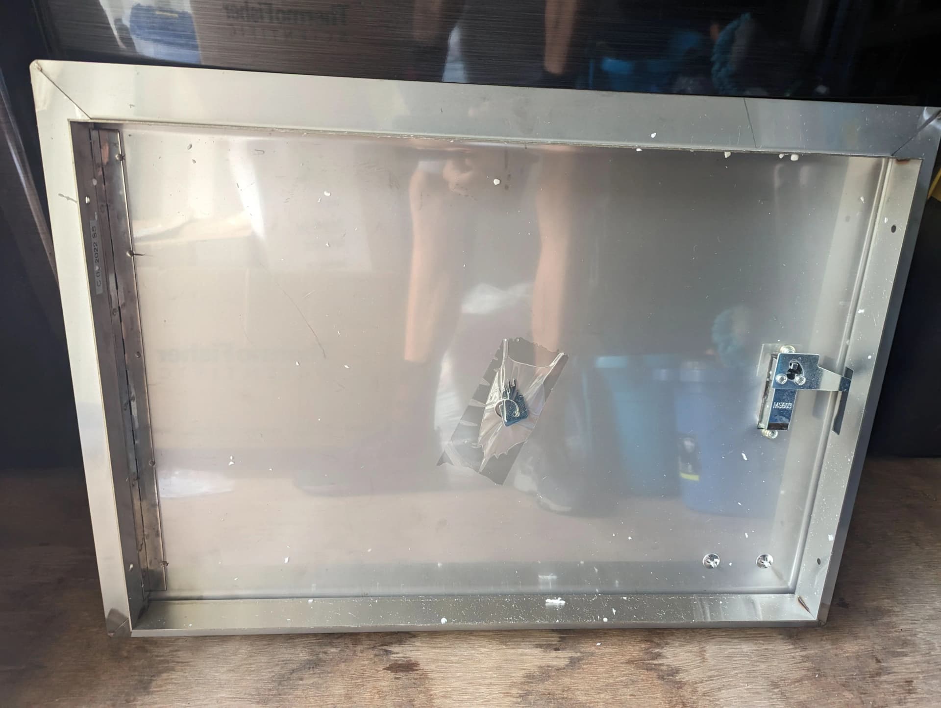 Bull 26" Single Access Door w/ Lock and Key Open Box- 89970-OB - image 9