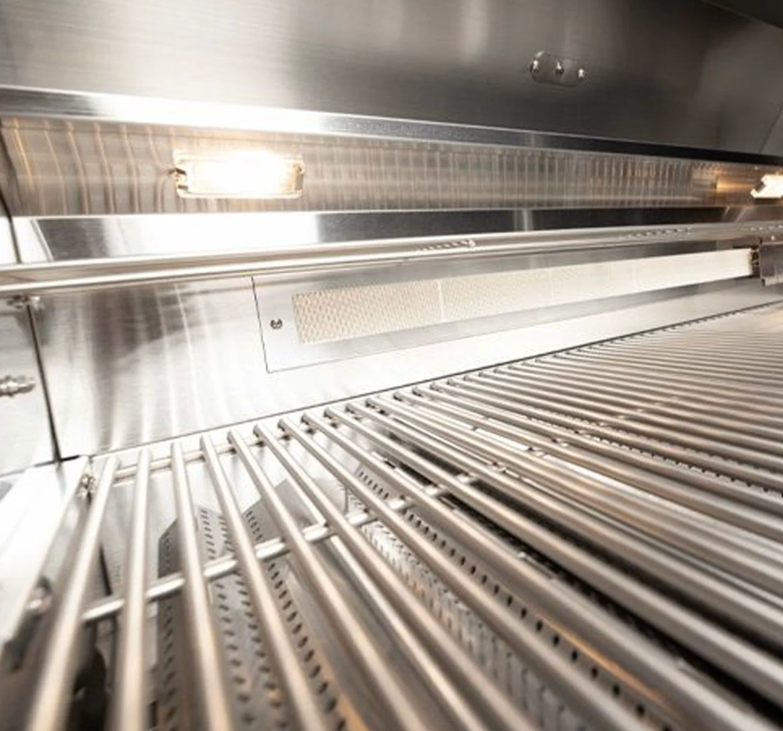Broilmaster 32" 4-Burner Stainless Natural Gas Grill - BSB324N - image 3