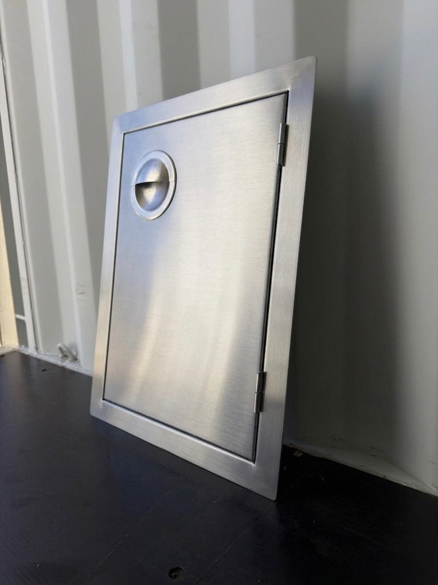 PCM 14" x 20" Stainless Steel Vertical Single Access Door - Open Box - PCM-200-14X20V-OB - image 2